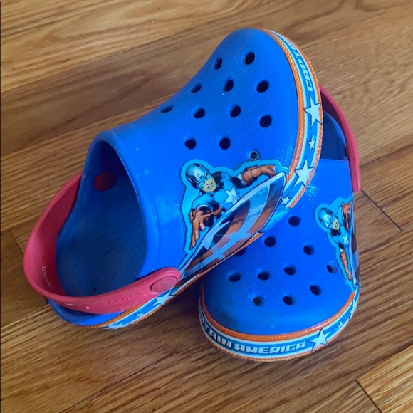 captain america crocs